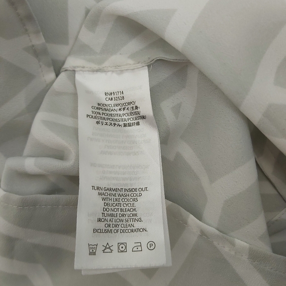 A/X Armani Exchange Geometrical Print Top - Picture 6 of 8